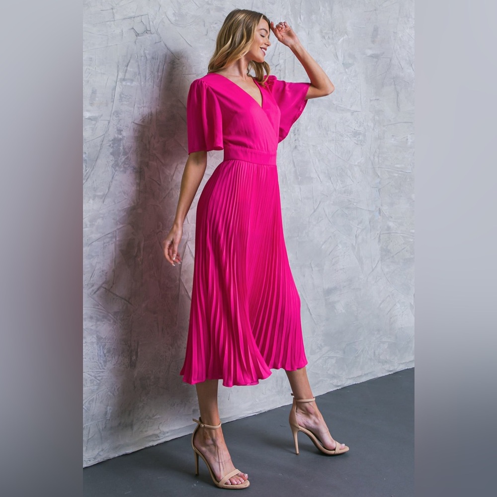 Elegant Fuchsia Pleated Midi Dress - Picture 3 of 5